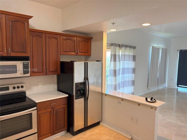 Building Photo - 1610 Presidential Way