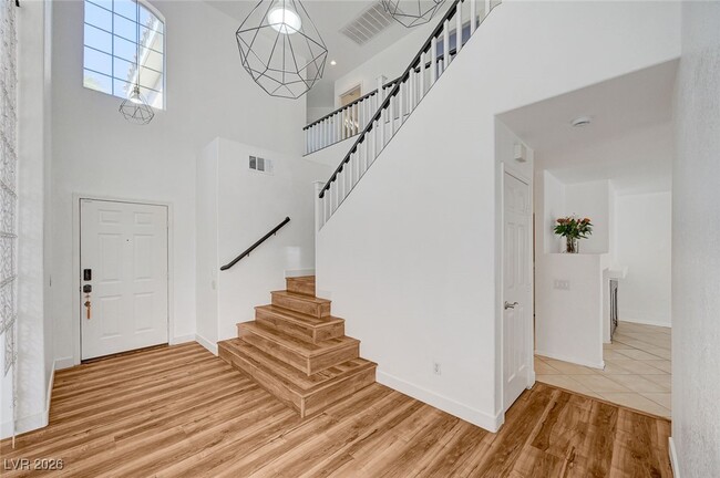 Building Photo - 2403 Rue De Versailles