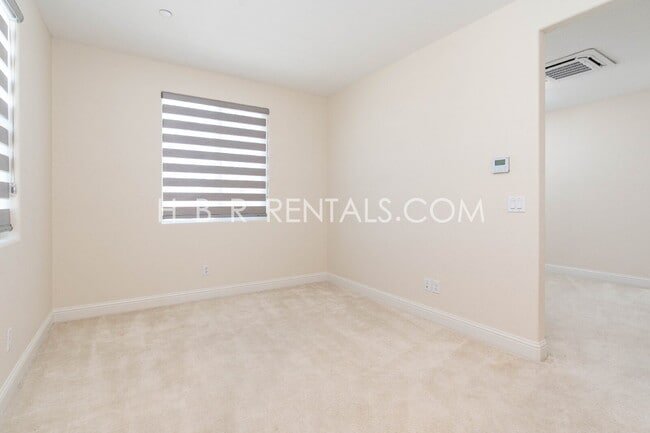 Building Photo - 2299 Jessica Way
