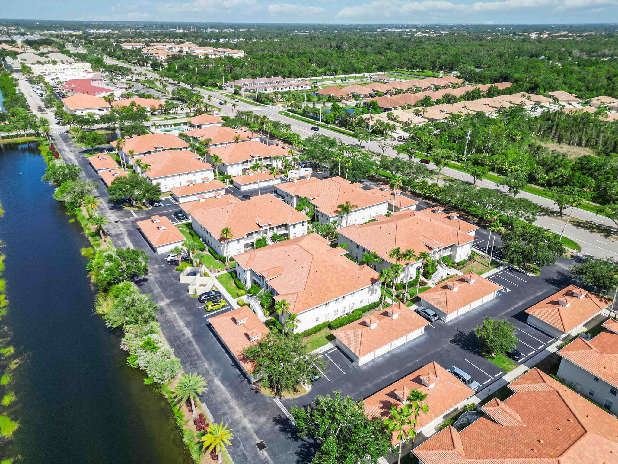 Building Photo - 8202 L Pavia Blvd