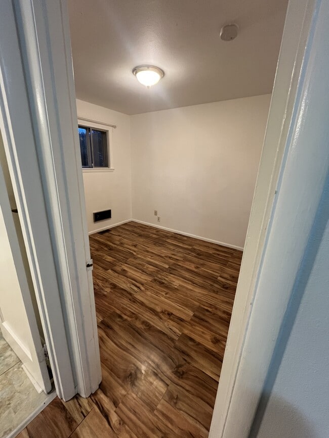 Building Photo - 9339 31st Pl SW