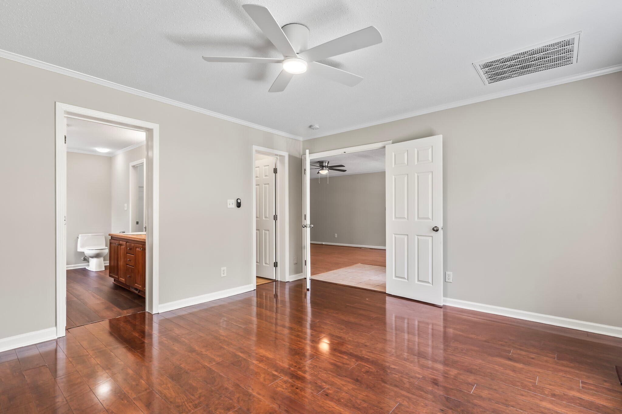 Building Photo - 257 Stone Throw Dr