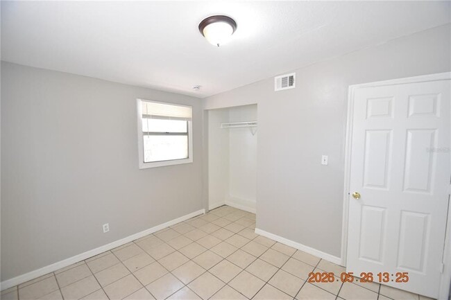 Building Photo - 4011 W Marietta St