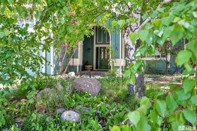 Building Photo - 840 Twin Pines Rd