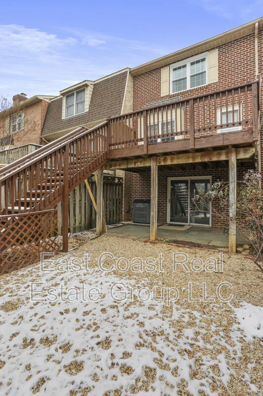 Building Photo - 8033 Hollow Reed Ct