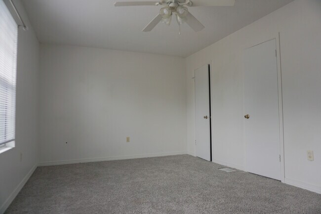 Building Photo - 111 Palmetto Dr