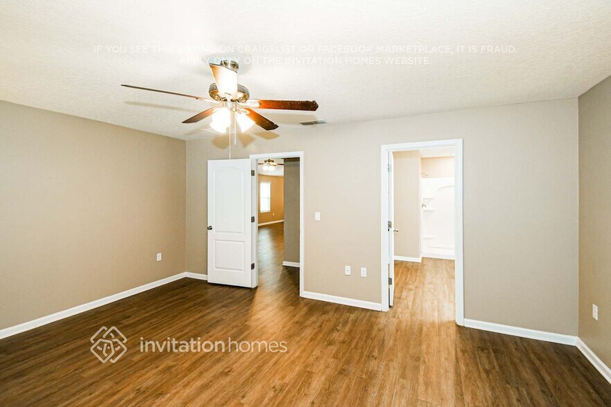 Building Photo - 2344 Oak Stream Dr