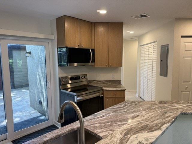 Building Photo - 225 Woods Landing Trl
