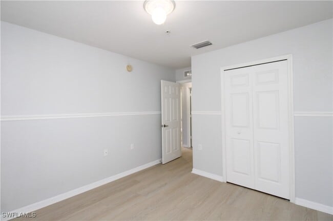 Building Photo - 9055 Gervais Cir
