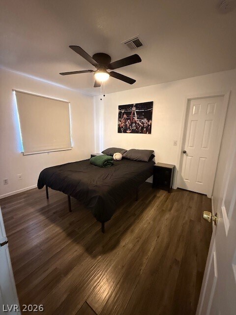 Building Photo - 5576 W Rochelle Ave.