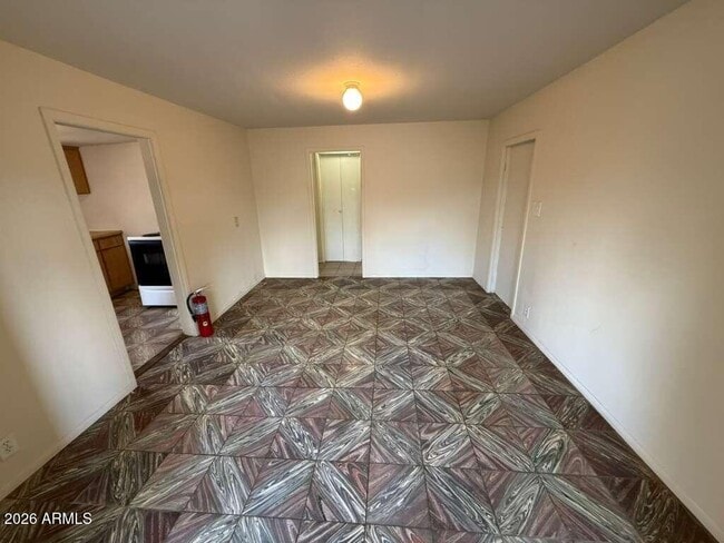 Building Photo - 1365 E 20th St