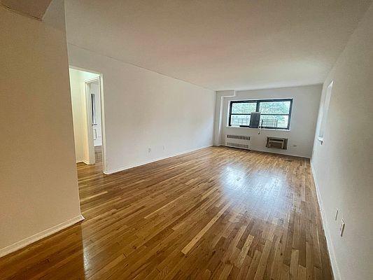 Building Photo - 2 bedroom in Bronx NY 10465