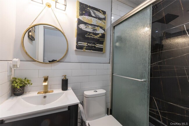 Building Photo - 48 Essex St