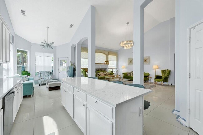 Building Photo - 23707 Hackberry Dr