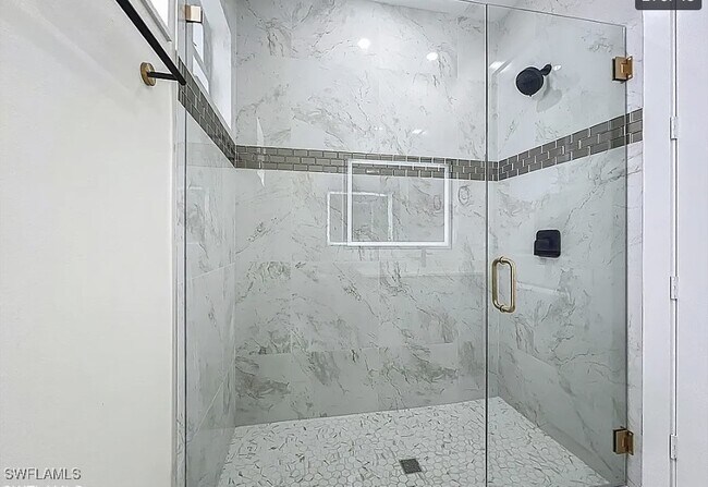 Building Photo - 314-316 Poplar St