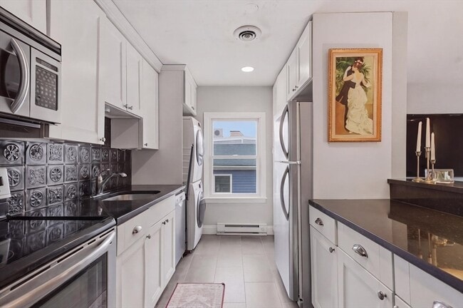 Building Photo - 36 Washington St