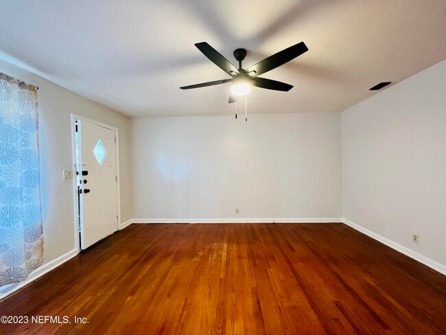 Building Photo - 1654 Talbot Ave