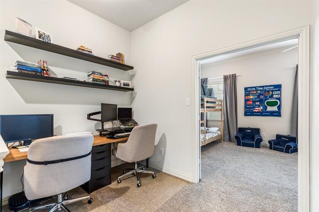 Building Photo - 1500 Pecos St