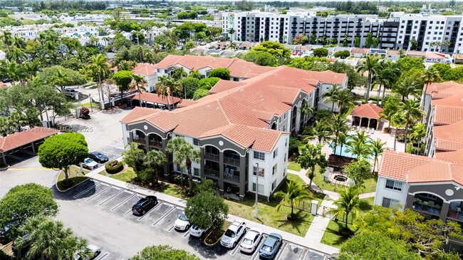 Building Photo - 6831 SW 44th St