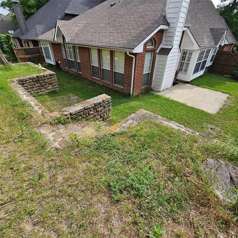 Building Photo - 2817 Oleander Dr