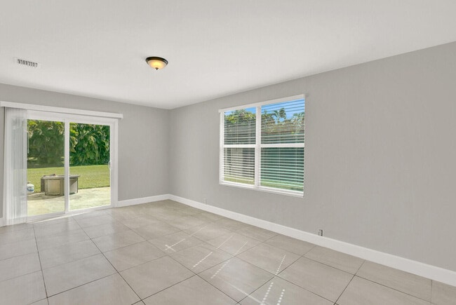 Building Photo - 8392 Pinto Dr