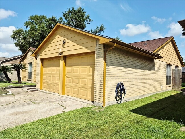 Building Photo - 13211 Whitchurch Way