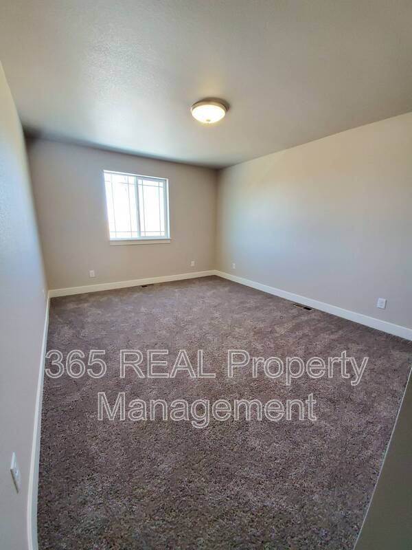 Building Photo - 1721 Westward Cir