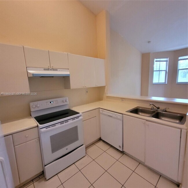 Building Photo - 1663 SE 27th Dr