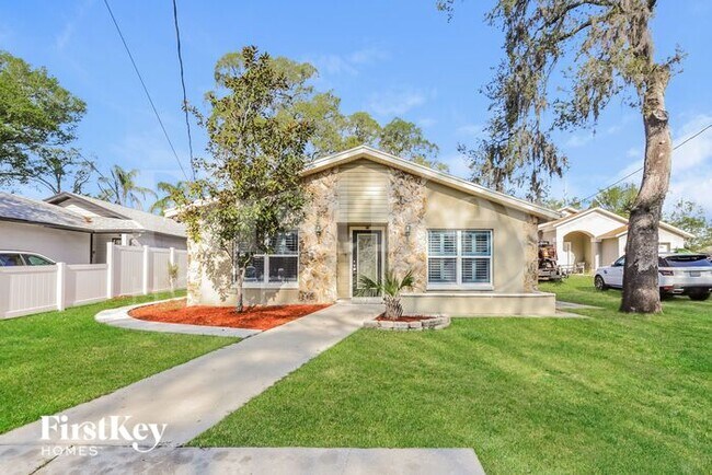 Primary Photo - 8908 N Hamner Ave