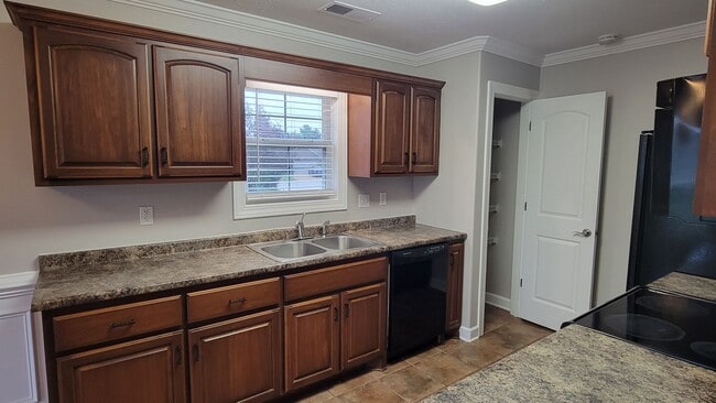 Building Photo - Cedarbrook Farms Subdivision