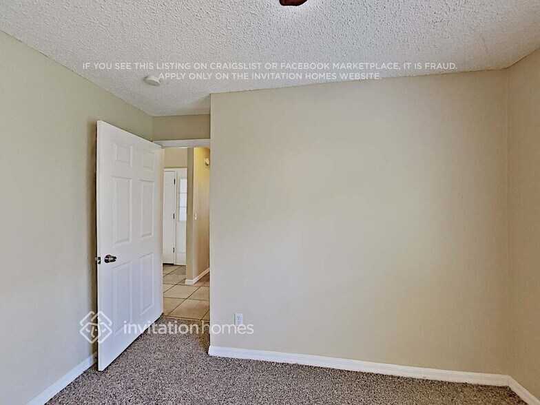 Building Photo - 4040 Waterview Loop