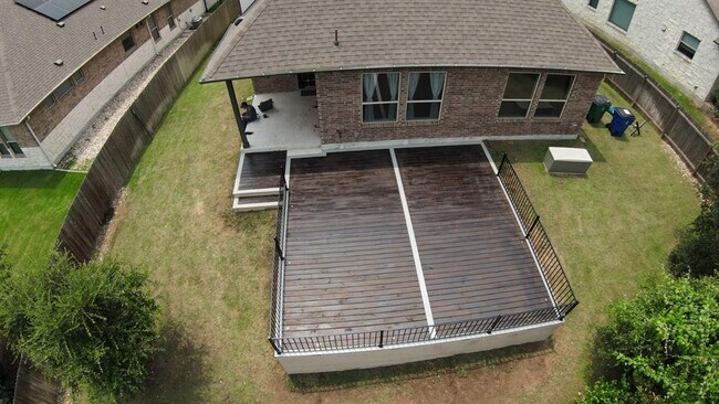 Building Photo - 709 Kingston Pl