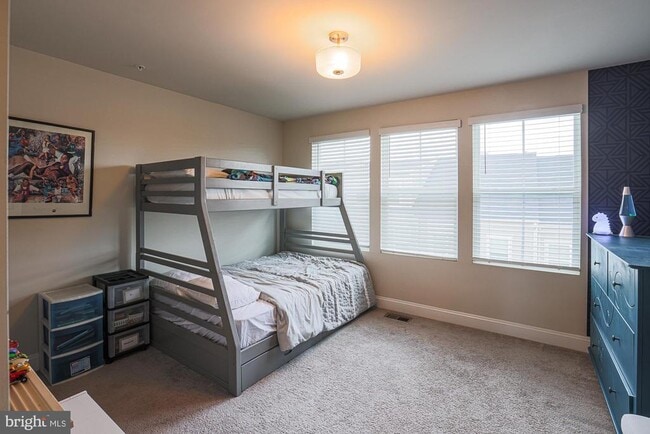 Building Photo - 7104 Druce Way