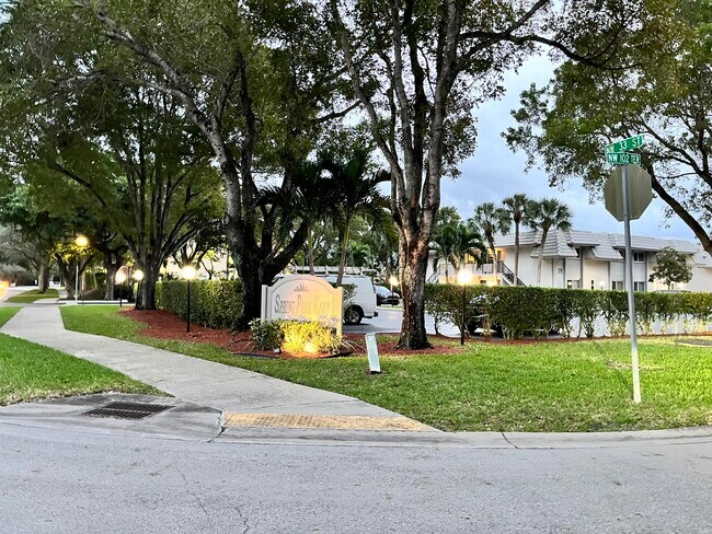 Building Photo - 3265 NW 102nd Terrace