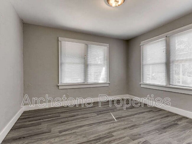 Building Photo - 4409 N Military Ave