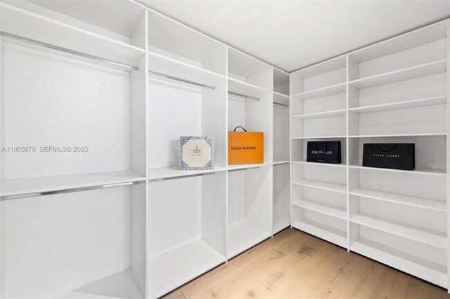 Building Photo - 120 NE 49th St