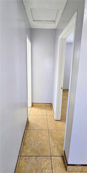 Building Photo - 1342 E 77th Pl