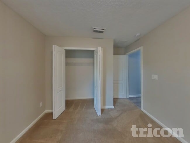 Building Photo - 86216 Vegas Blvd