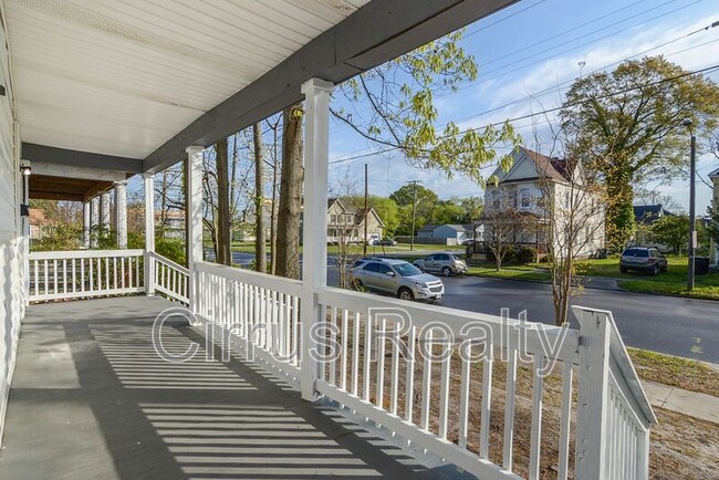 Building Photo - 2511 Orcutt Ave