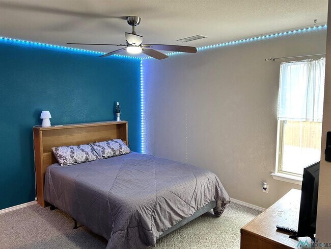 Building Photo - 3206 N Richardson Ave