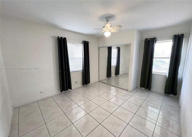 Building Photo - 3901 W Flagler St