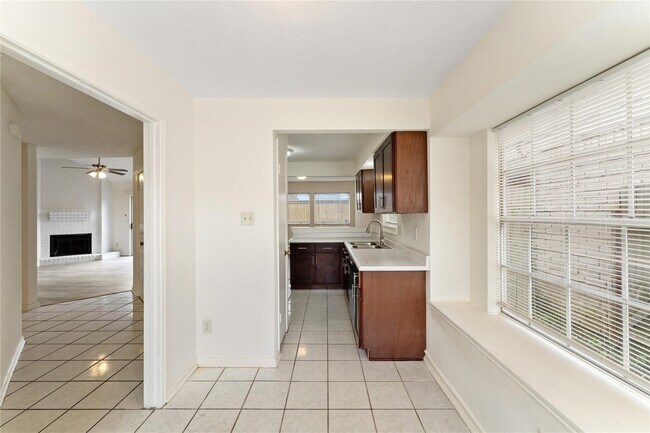 Building Photo - 6422 Chatham Island Ln