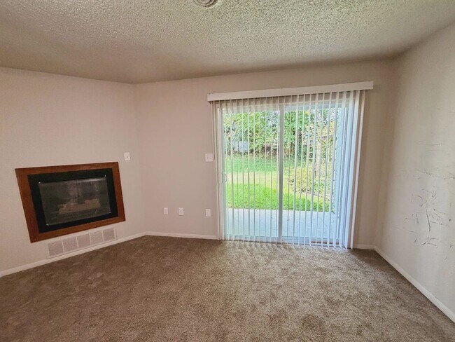 Building Photo - 341 Greenland Dr