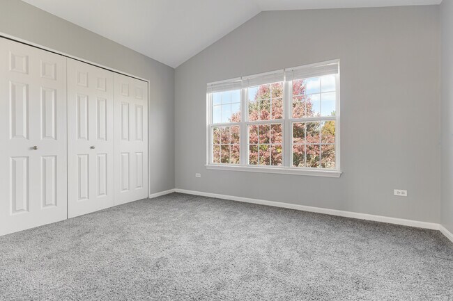 Building Photo - 2211 Waterleaf Ct