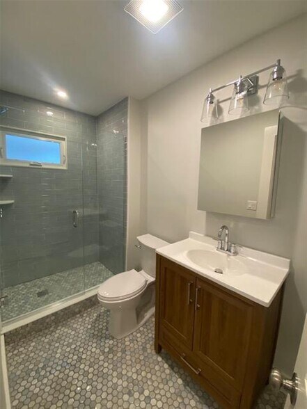 Building Photo - 67 Newbern Ave