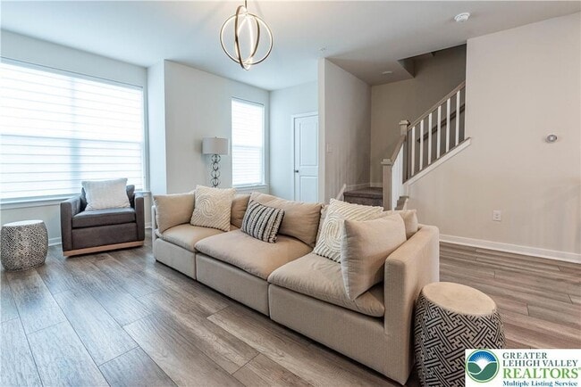 Building Photo - 4936 Brookside Ct