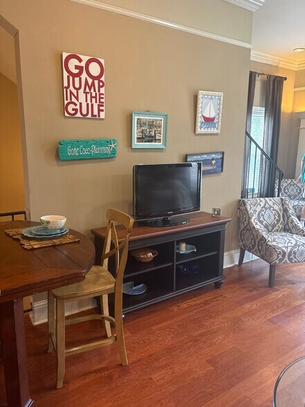 Relax at your beach house - 21 Oak Alley Ln