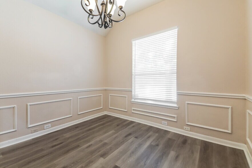 Building Photo - 12153 Angel Food Ln