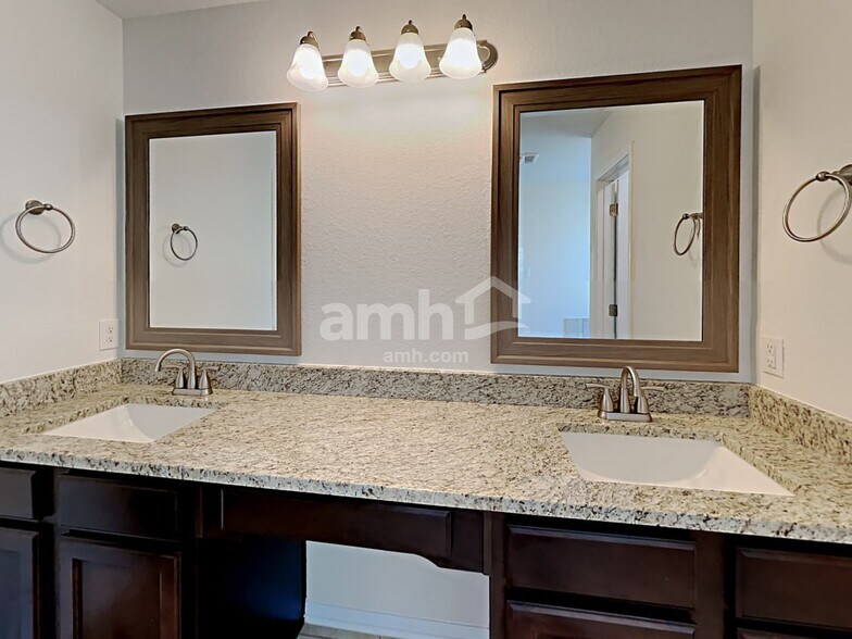 Building Photo - 16706 E Whimbrel Cir