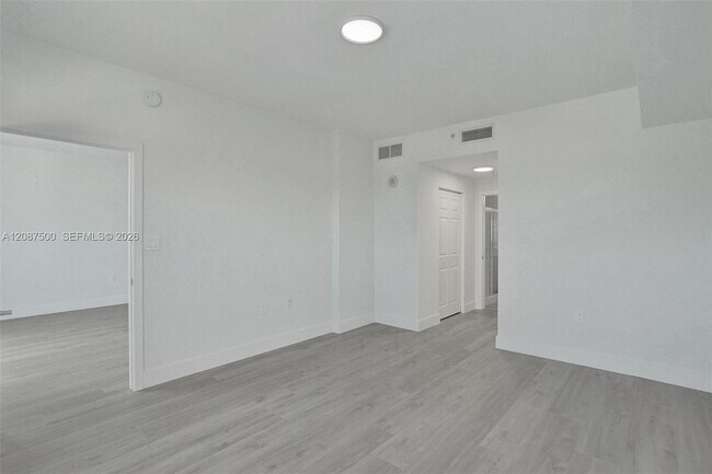 Building Photo - 140 S Dixie Hwy
